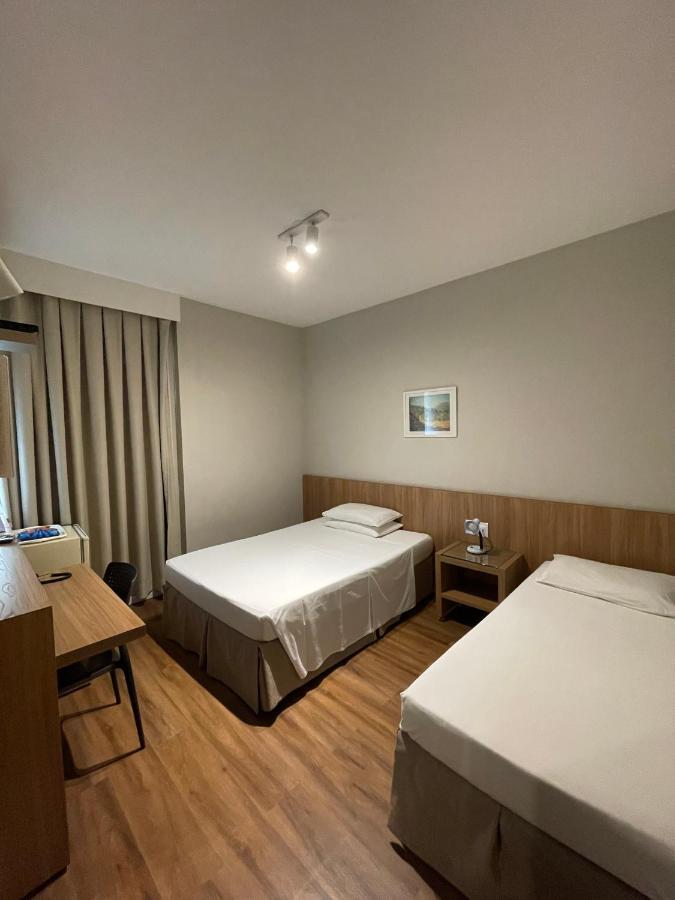 Real Hotel Sete Lagoas Extérieur photo