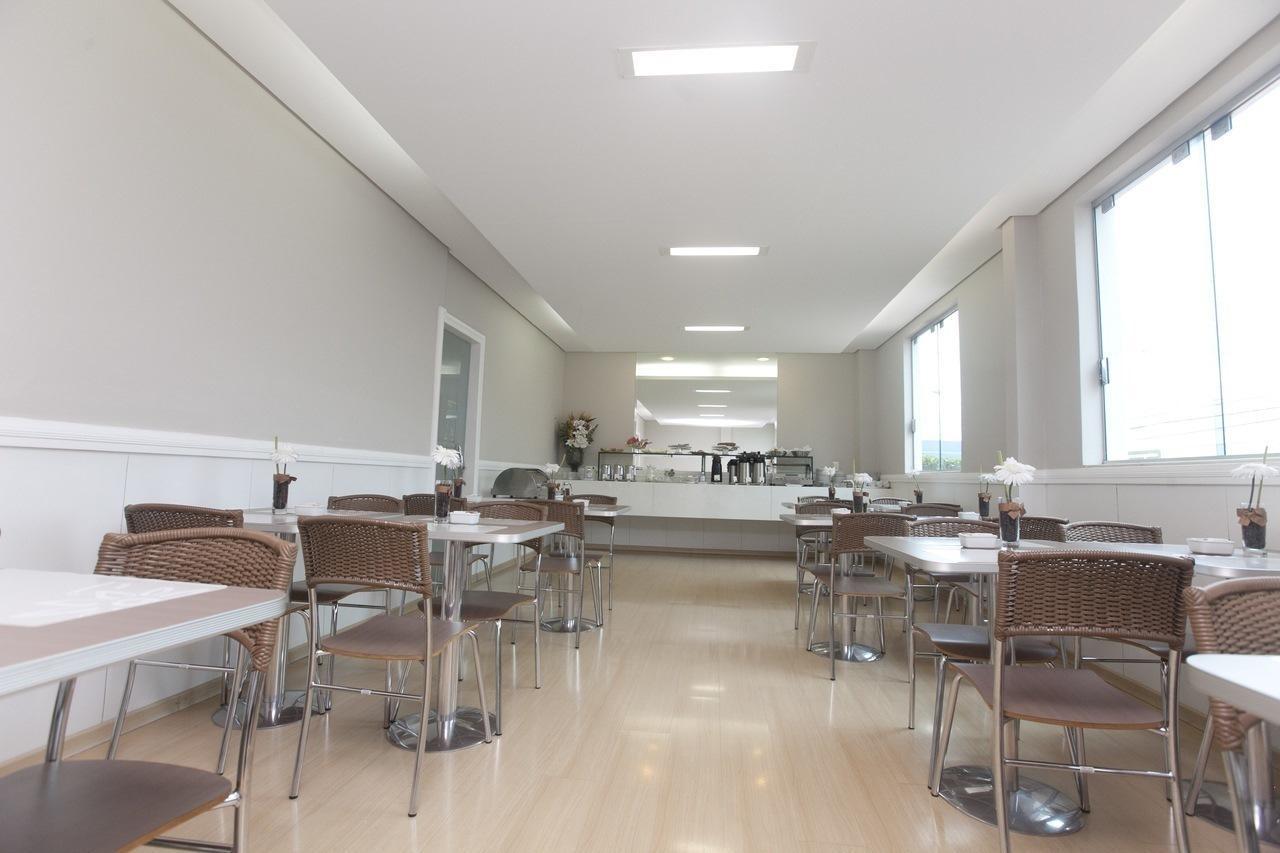 Real Hotel Sete Lagoas Extérieur photo
